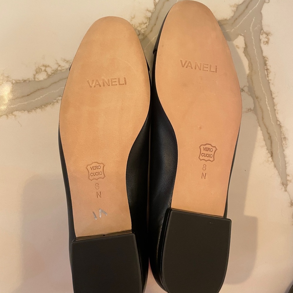 VANELi Frankie Black Leather Flat, Size 8N, NWOT
VANELI FC-313 - Picture 5 of 5